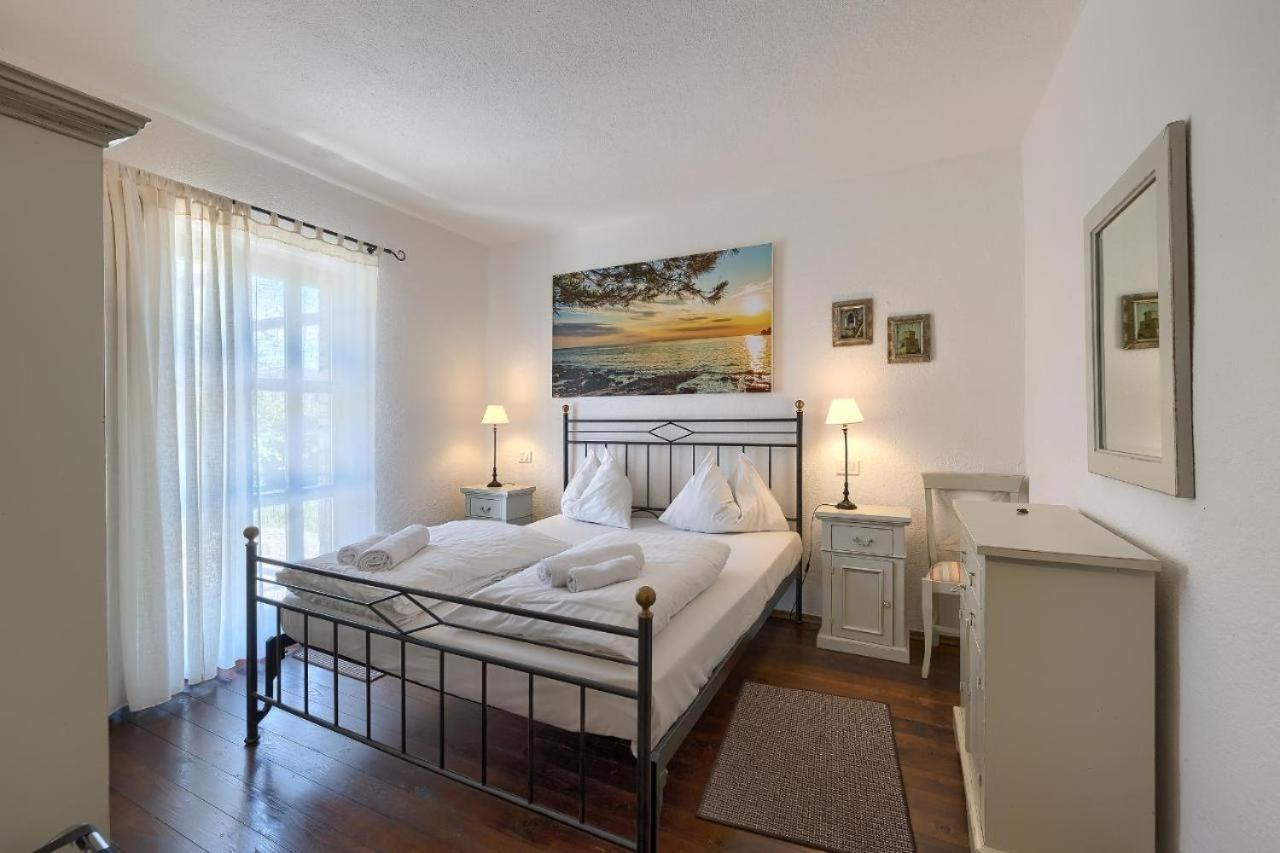 Villa Leopoldo By Istrian Country Houses Barat  Extérieur photo