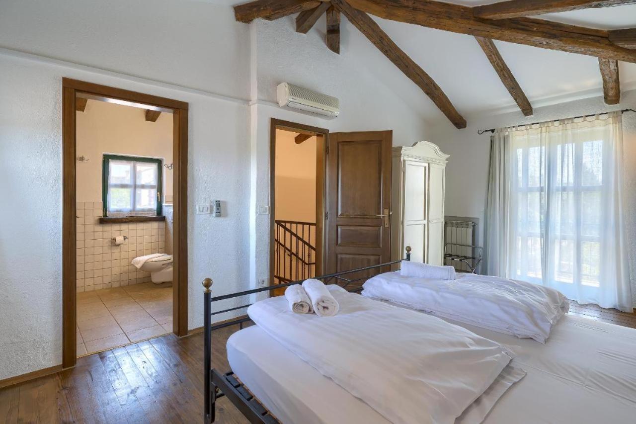 Villa Leopoldo By Istrian Country Houses Barat  Extérieur photo