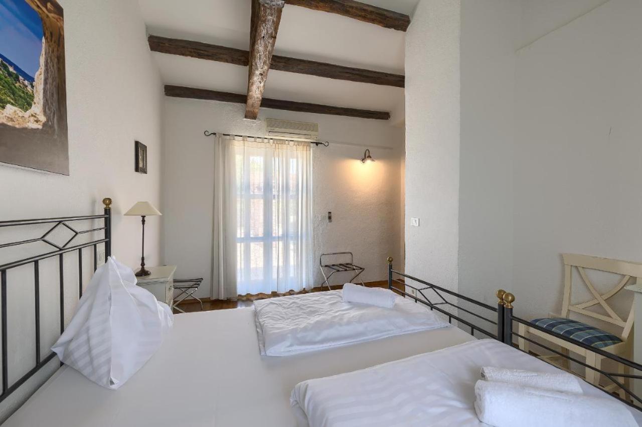 Villa Leopoldo By Istrian Country Houses Barat  Extérieur photo